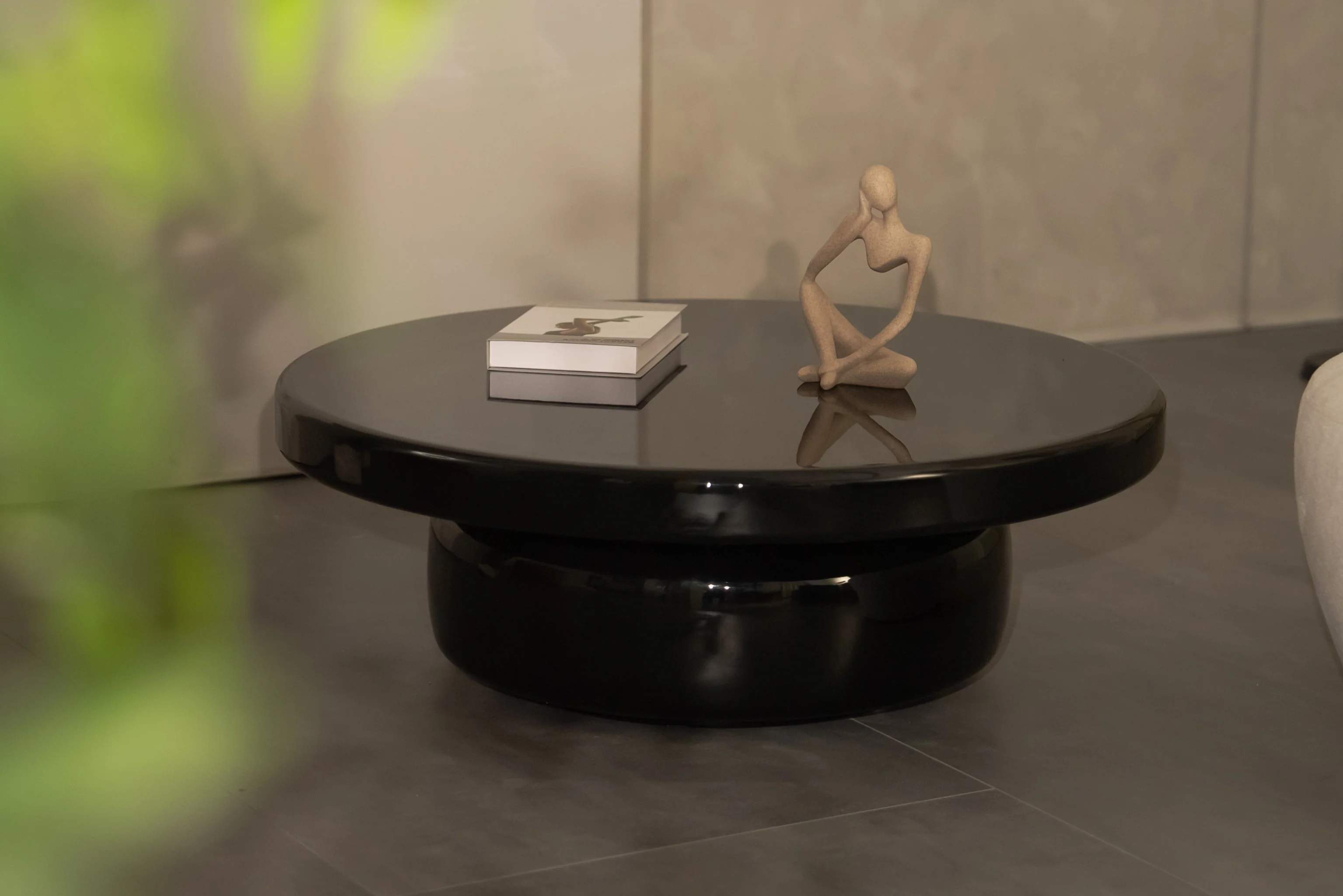 Seki Circular Coffee Table - Image 11