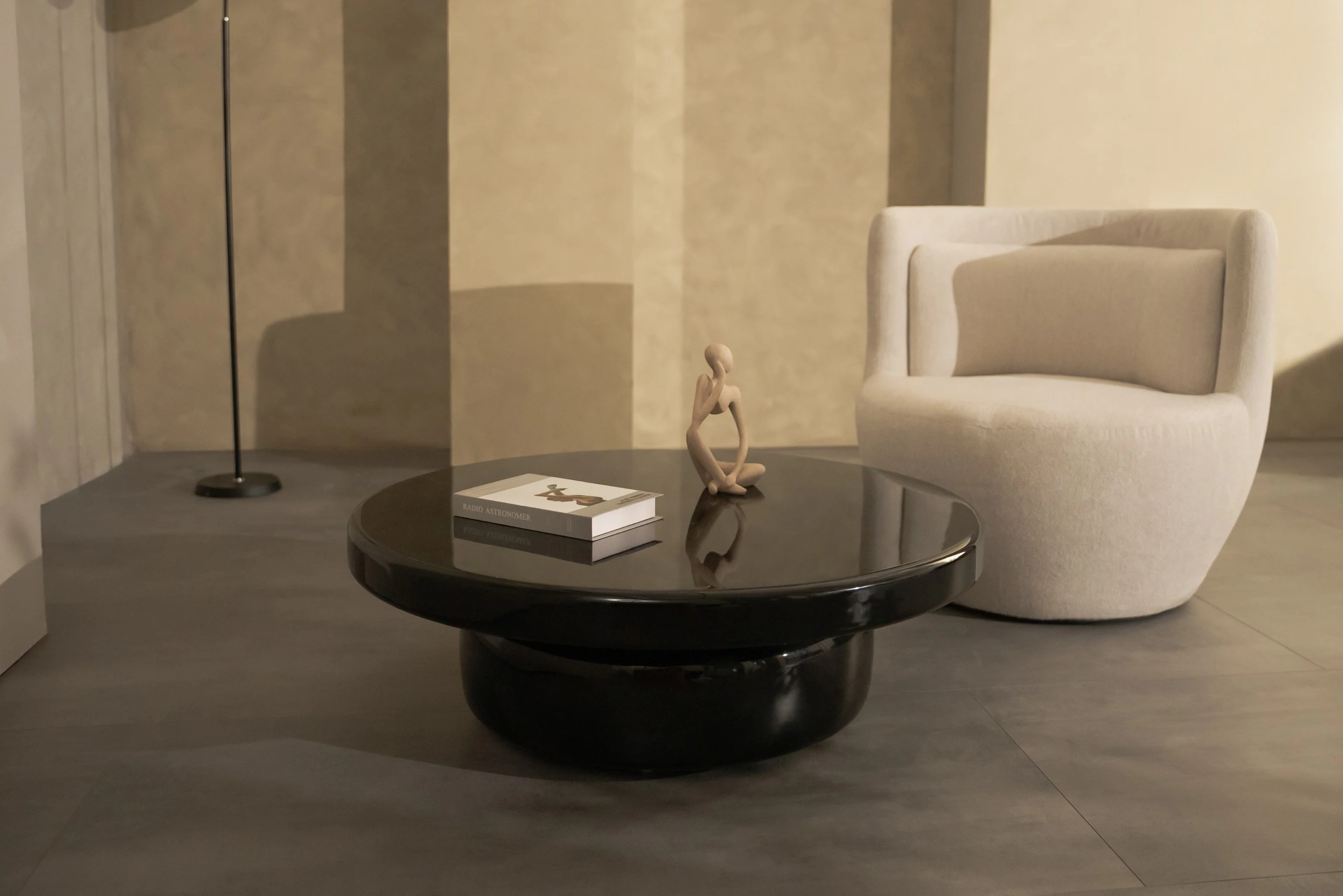 Seki Circular Coffee Table - Image 9