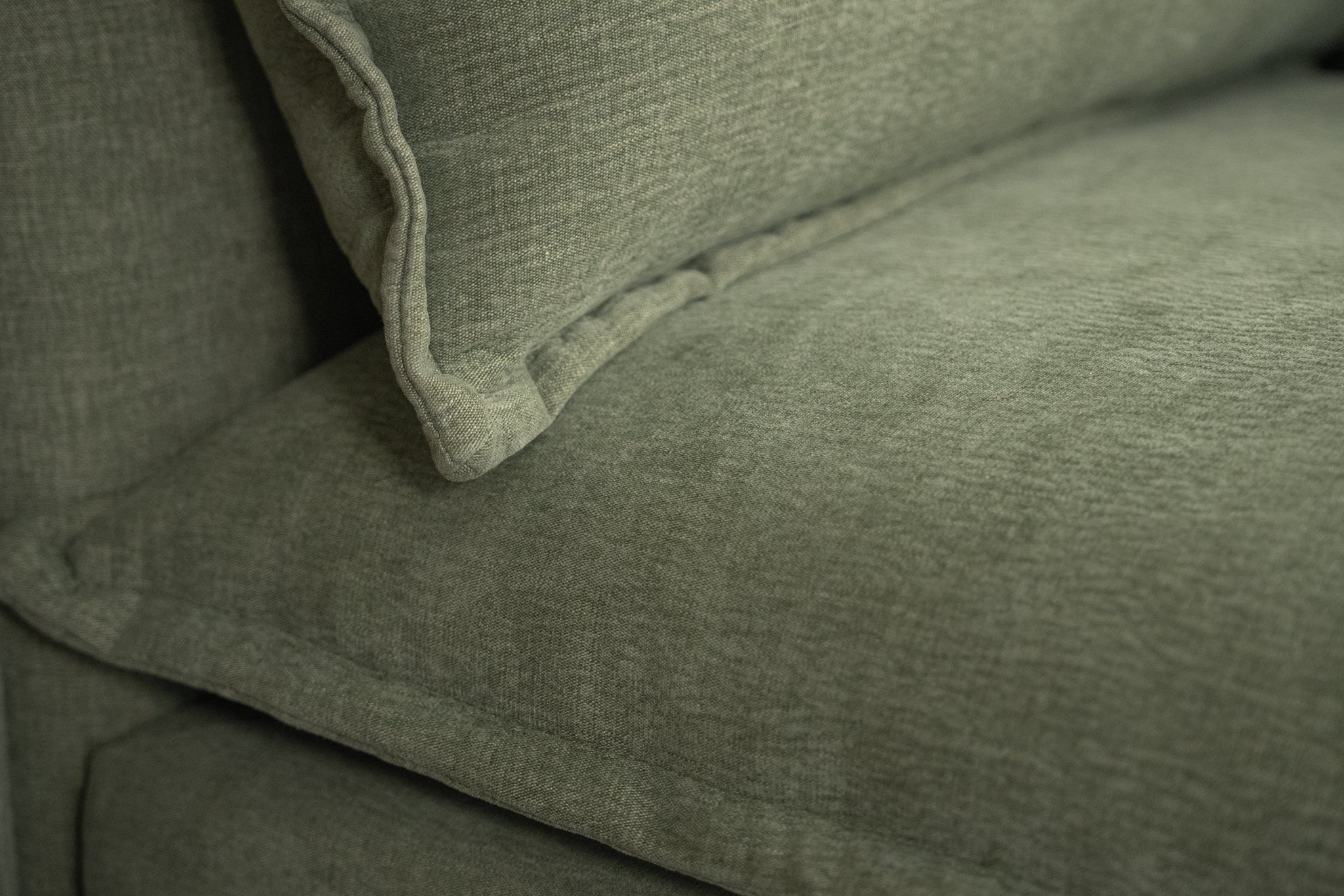 Vensa Modular Reversible Sectional Cloud Couch - Image 17